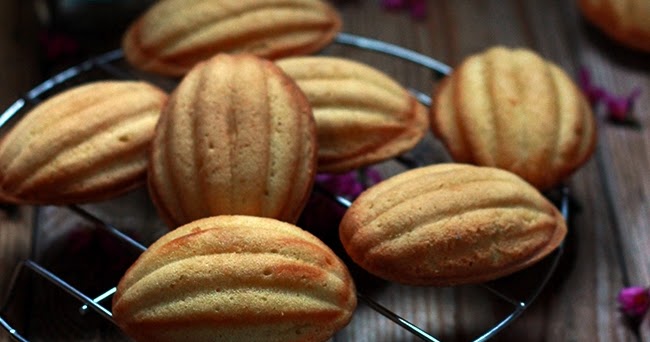 Resep Kue Bolu Kering Mini yang Enak